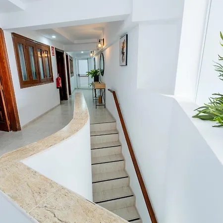 1l. Cozy Flores With Pool Apartment