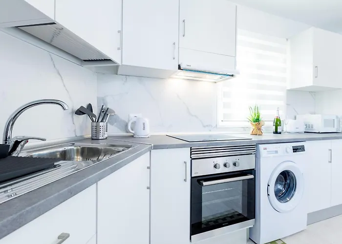 Appartement 1l. Cozy Flores With Pool Costa Adeje (Tenerife)