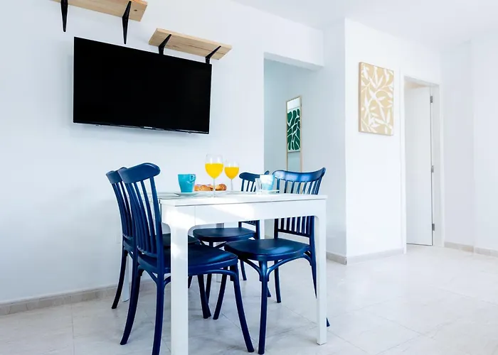 1l. Cozy Flores With Pool Costa Adeje (Tenerife)